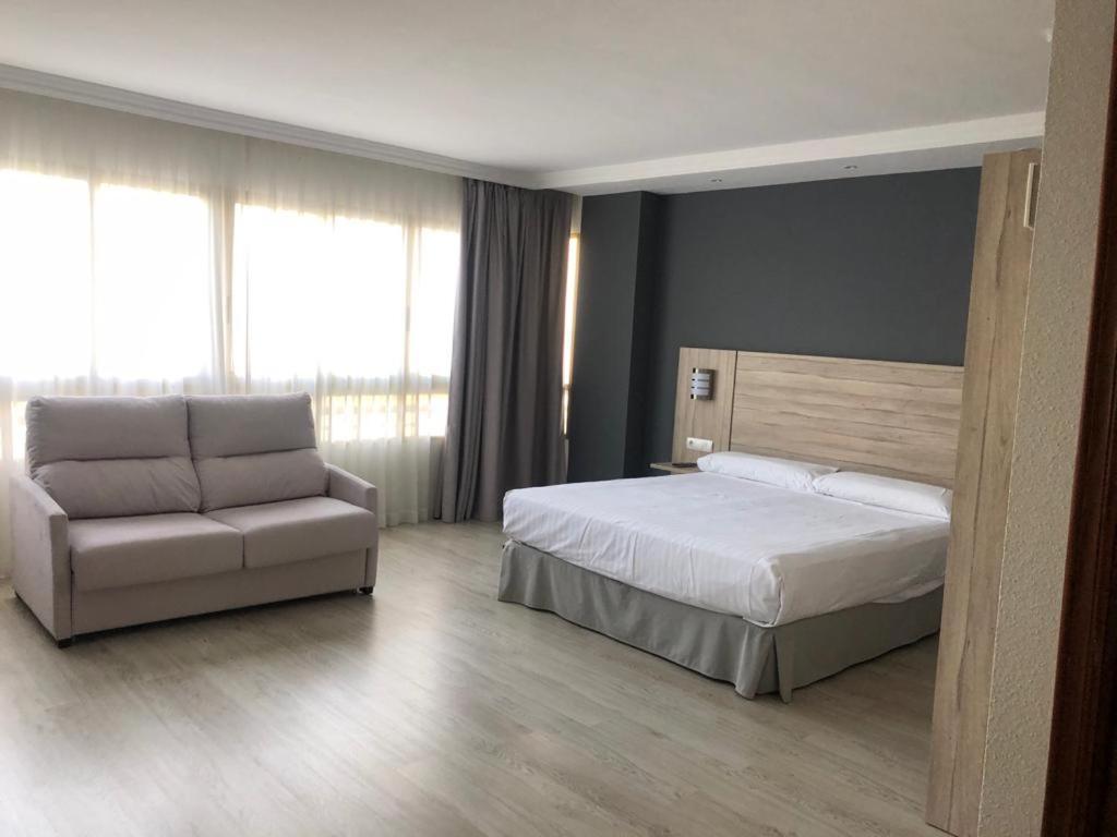 Hotel Maya Alicante Dış mekan fotoğraf